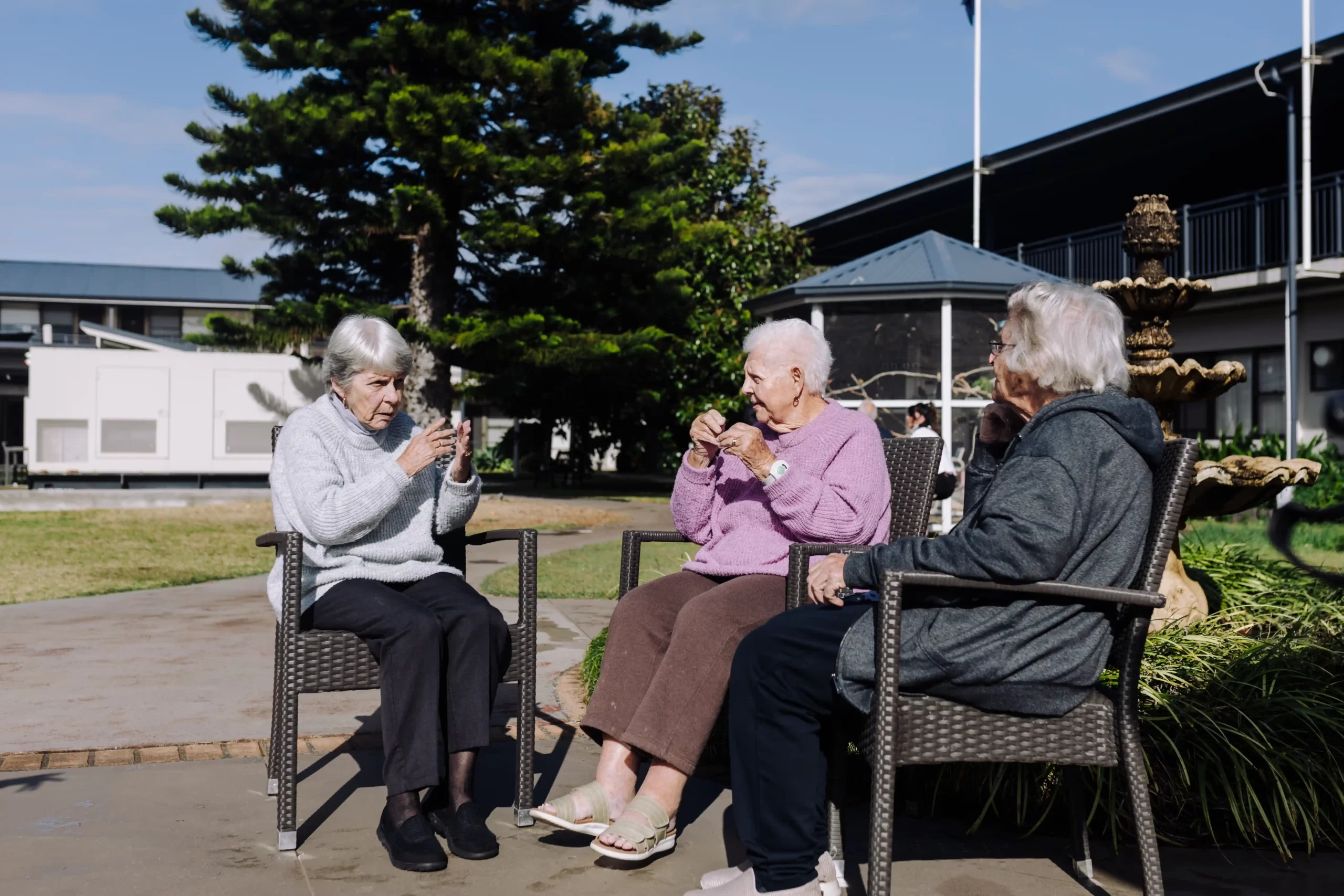 Deaf Residents Inspire Staff to Learn Auslan - Peninsula Villages